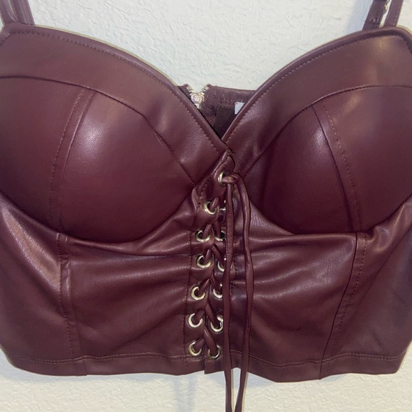 False Leather Zip Up Crop Top - Picture 2 of 4